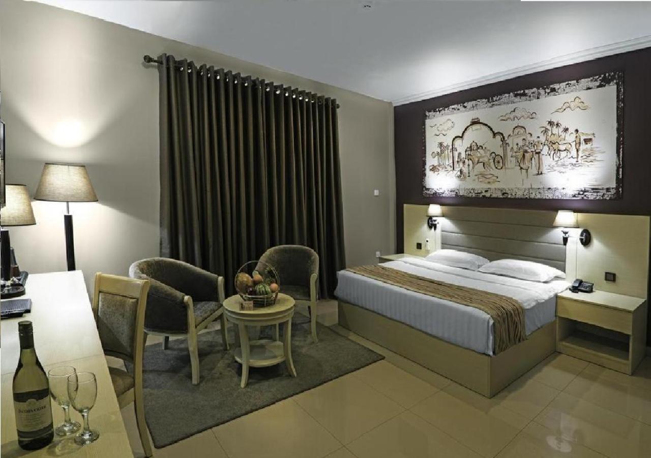 Tilko City Hotel Jaffna Exterior photo